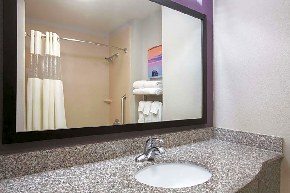 La Quinta Inn & Suites by Wyndham Fort Walton Beach