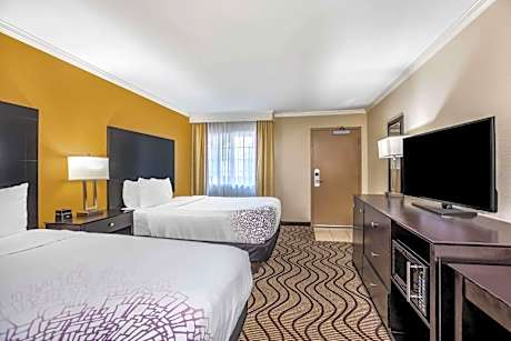Queen Room with Two Queen Beds - Mobility Access/Non-Smoking