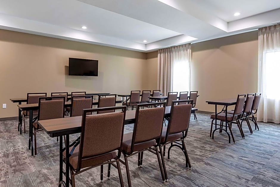Sleep Inn & Suites