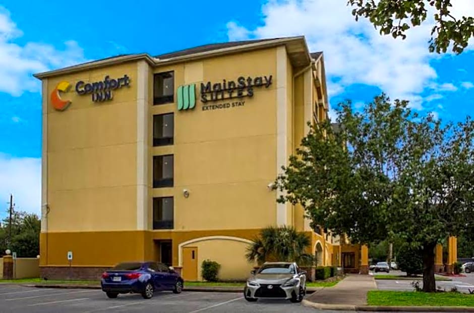MainStay Suites