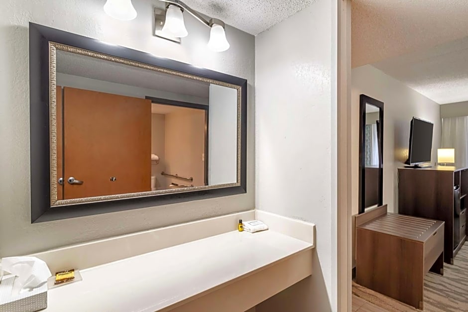 Best Western Plus Knoxville Cedar Bluff