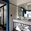 The Chicago Hotel Collection Wrigleyville