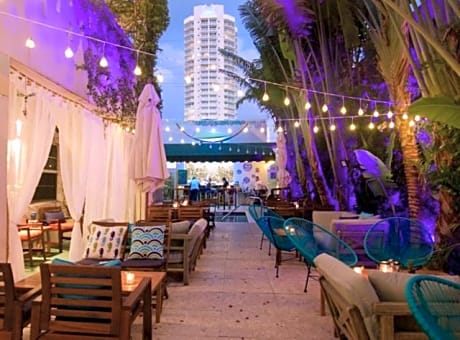 The New Hotel