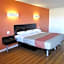 Motel 6-Clinton, OK