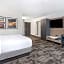 LaQuinta Suites by Wyndham South Bend Notre Dame Area