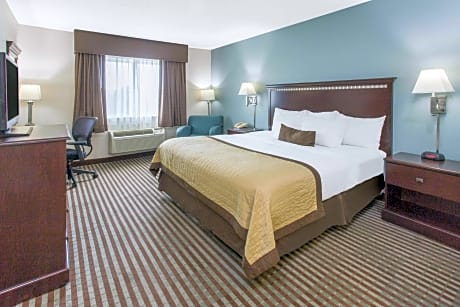 1 King Bed Mobility Accessible Room Non-Smoking