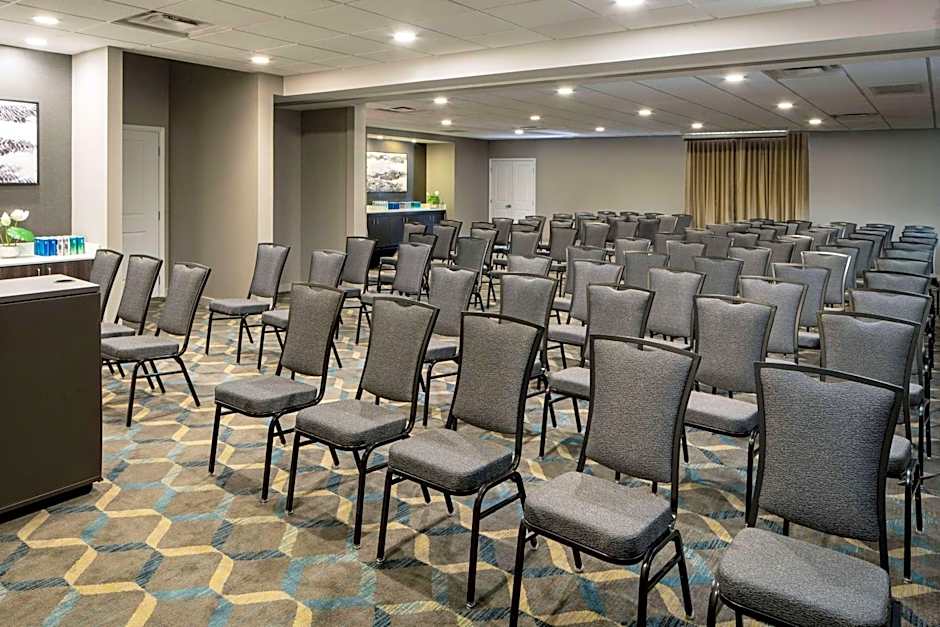 Sonesta ES Suites Fairfax Fair Lakes