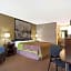 Super 8 by Wyndham Oklahoma/Frontier City
