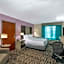La Quinta Inn & Suites by Wyndham Clarksville