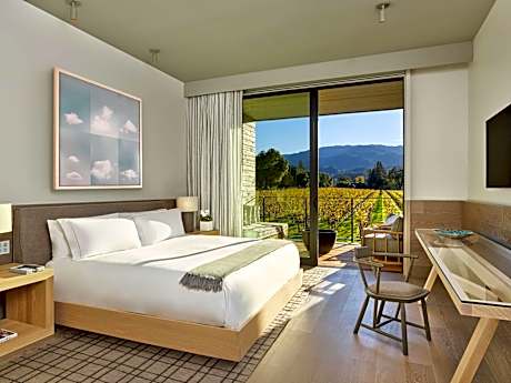 King Room with Balcony and Vineyard View - High Floor
