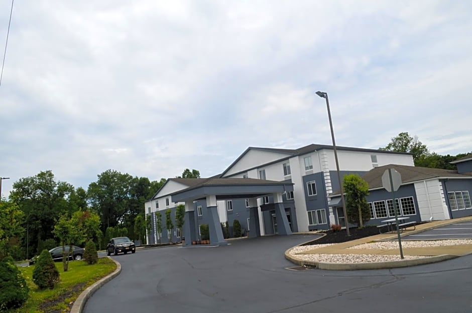 Comfort Inn & Suites Harrisburg-Hershey North