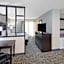 La Quinta Inn & Suites by Wyndham Atlanta Airport