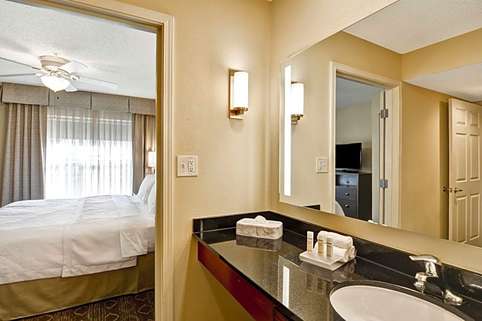 Homewood Suites By Hilton Kansas City/Overland Park