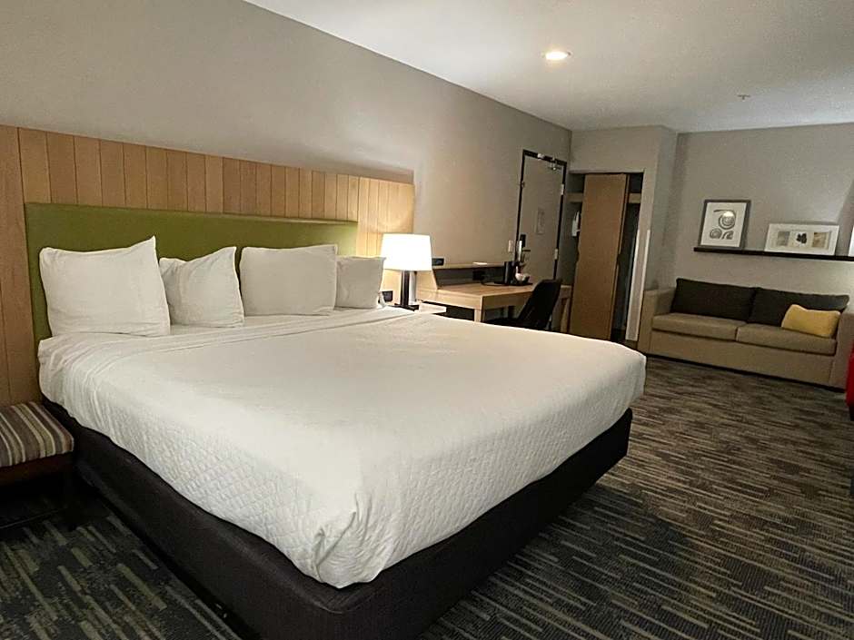 Country Inn & Suites by Radisson, Bakersfield, CA