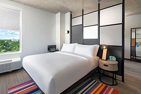 Suite, 1 King, Coastline view