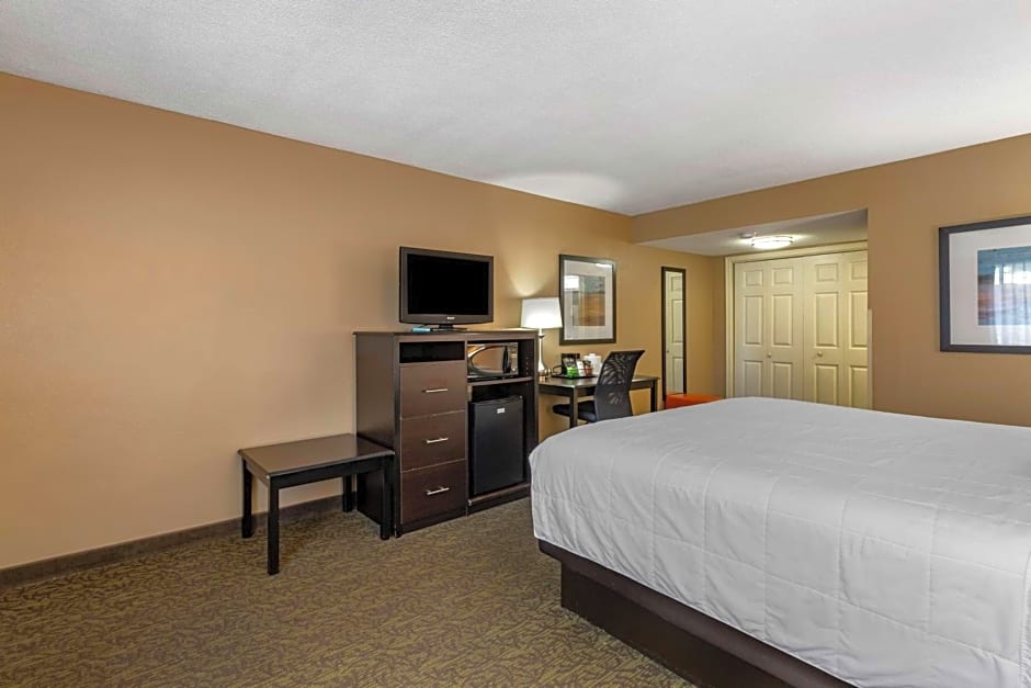 Best Western Palm Beach Lakes
