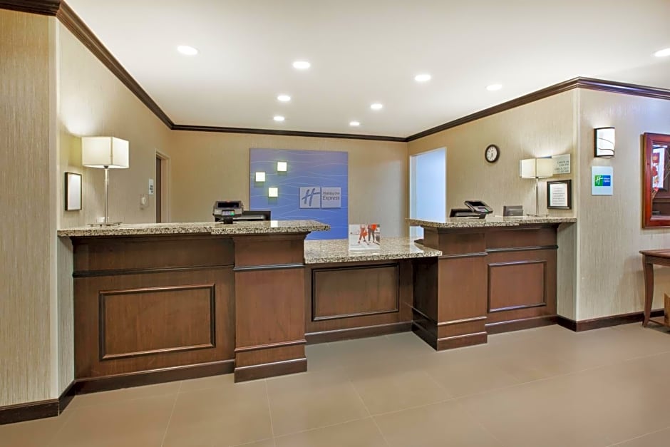Holiday Inn Express And Suites Wheeling