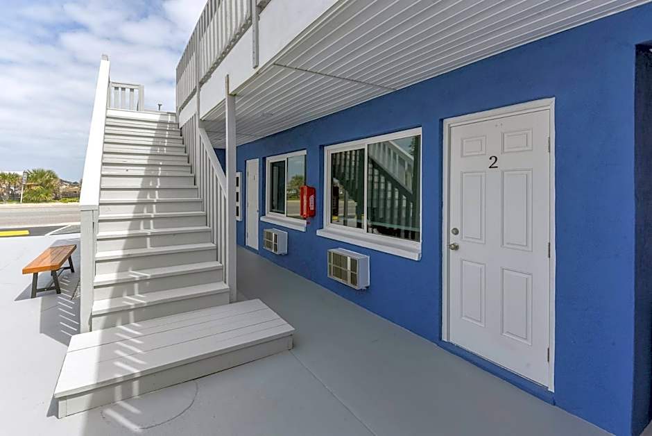 Blue Mist Motel - Room # 2