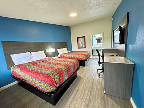 Double Room with Two Double Beds - Smoking