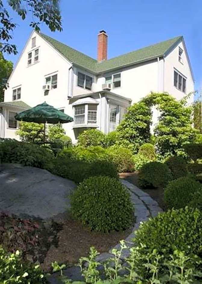 Tidewater Inn