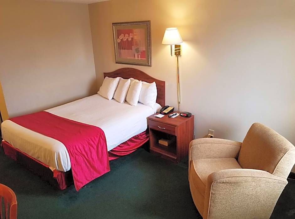 Americas Best Value Inn St. Louis South