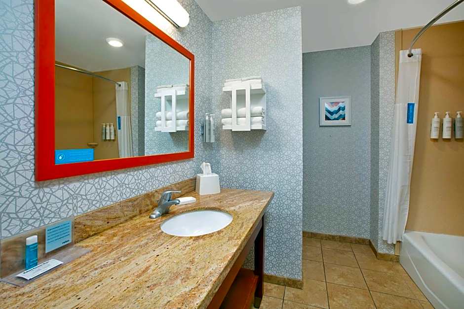 Hampton Inn By Hilton Clinton