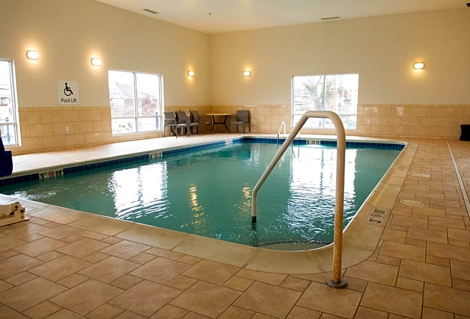 Holiday Inn Express & Suites Ironton
