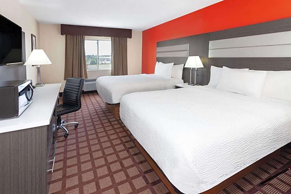 AmericInn by Wyndham Hudson