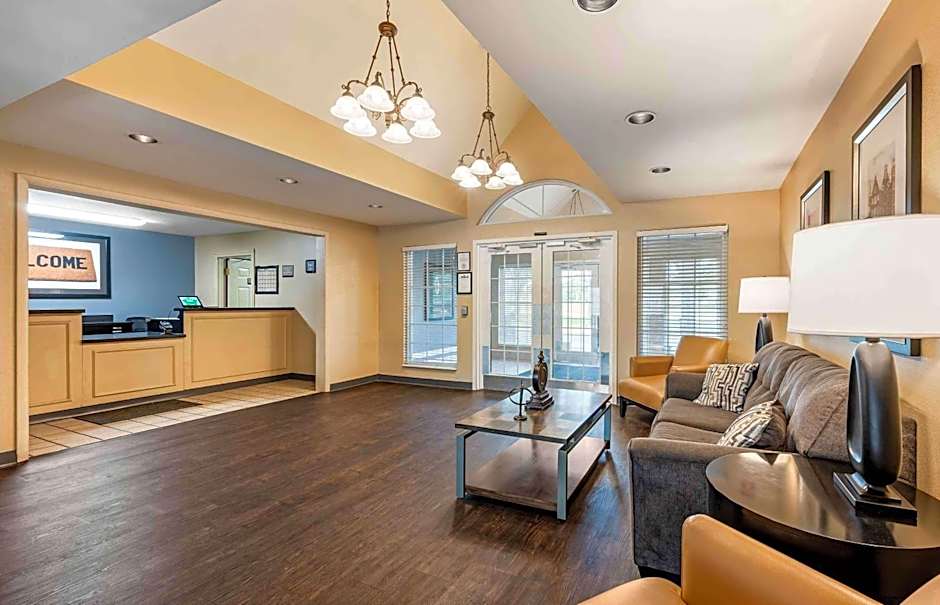 Extended Stay America Suites - Cincinnati - Blue Ash - Reed Hartman