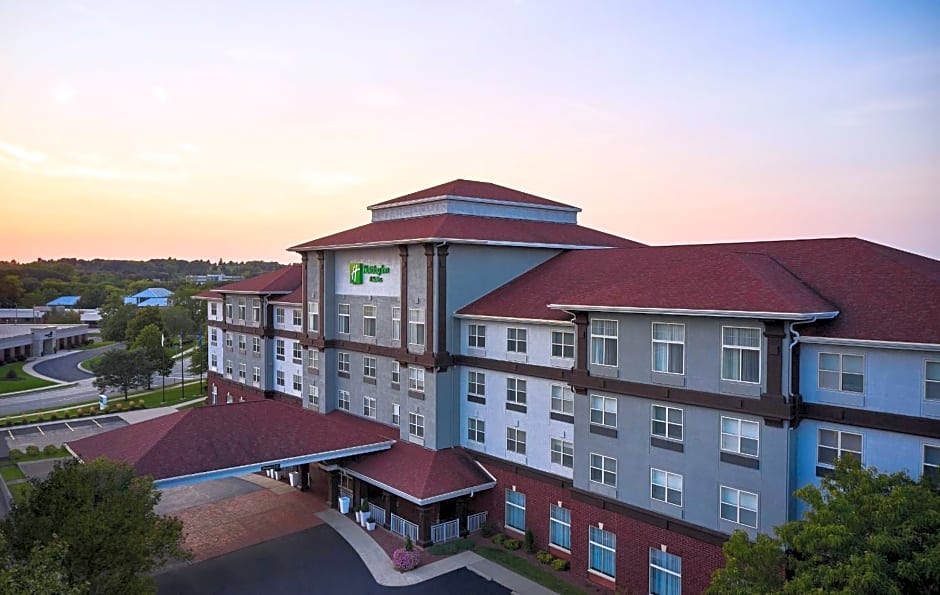 Holiday Inn Hotel & Suites Madison West