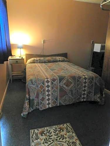Sage and Sand Motel