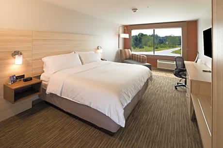 King Room - Hearing Accessible/Non-Smoking