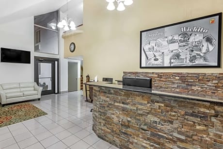 Americas Best Value Inn - Wichita West / Airport - Alojamientos en WICHITA