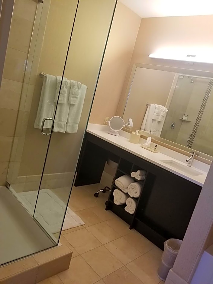 Hawthorn Extended Stay by Wyndham West Palm Beach