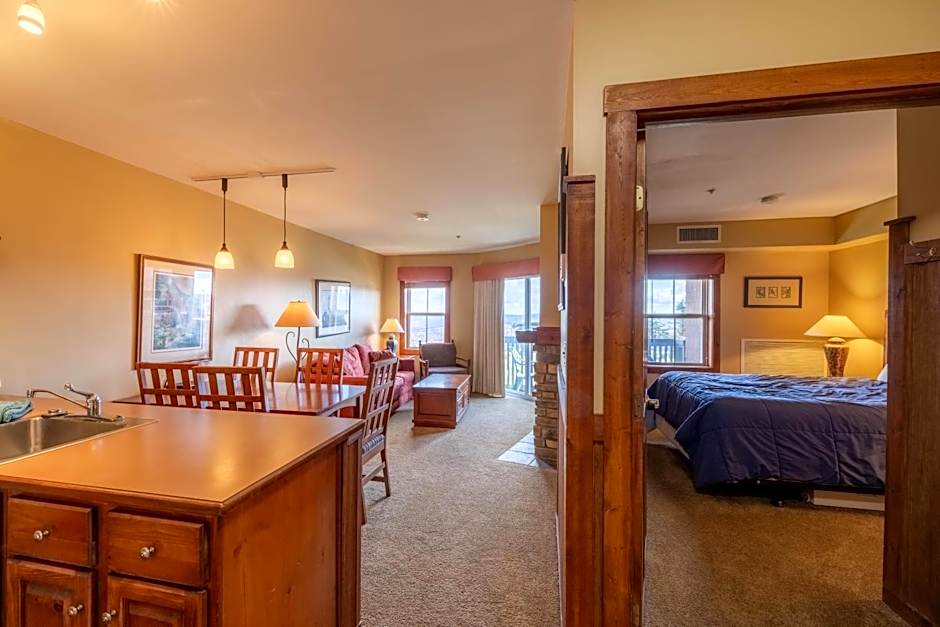 Highland House 207 Slopeside, Village Area, Ski in out