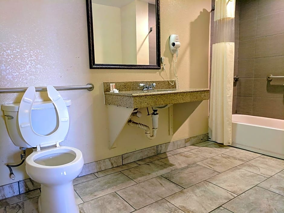 Days Inn by Wyndham San Antonio Interstate Hwy 35 North