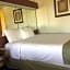 Microtel Inn & Suites By Wyndham Indianapolis Airport