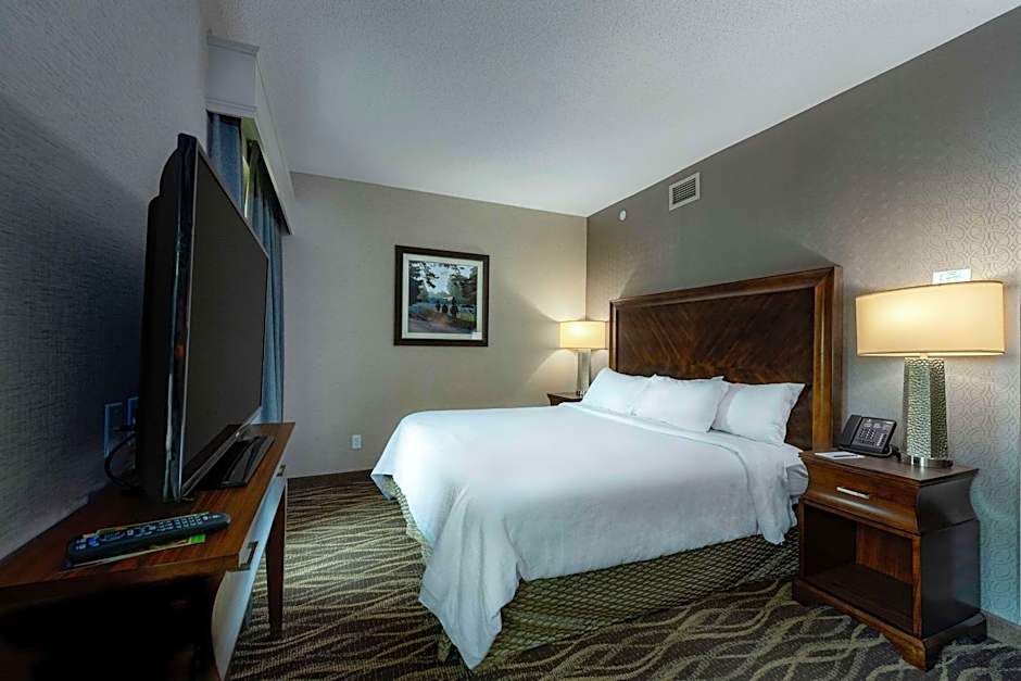 Embassy Suites By Hilton Saratoga Springs