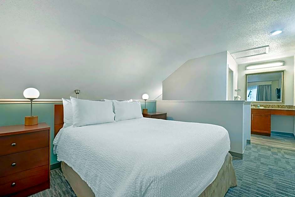 MainStay Suites St. Louis - Galleria