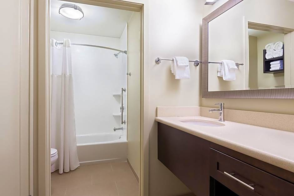 Staybridge Suites Miami International Airport