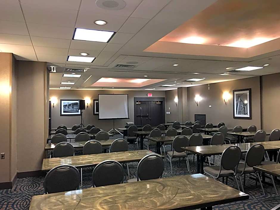 Best Western Plus Kingston Hotel And Conference Center