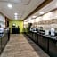 La Quinta Inn & Suites by Wyndham Clarksville