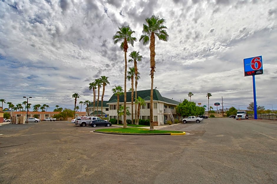 Motel 6-Yuma, AZ - East
