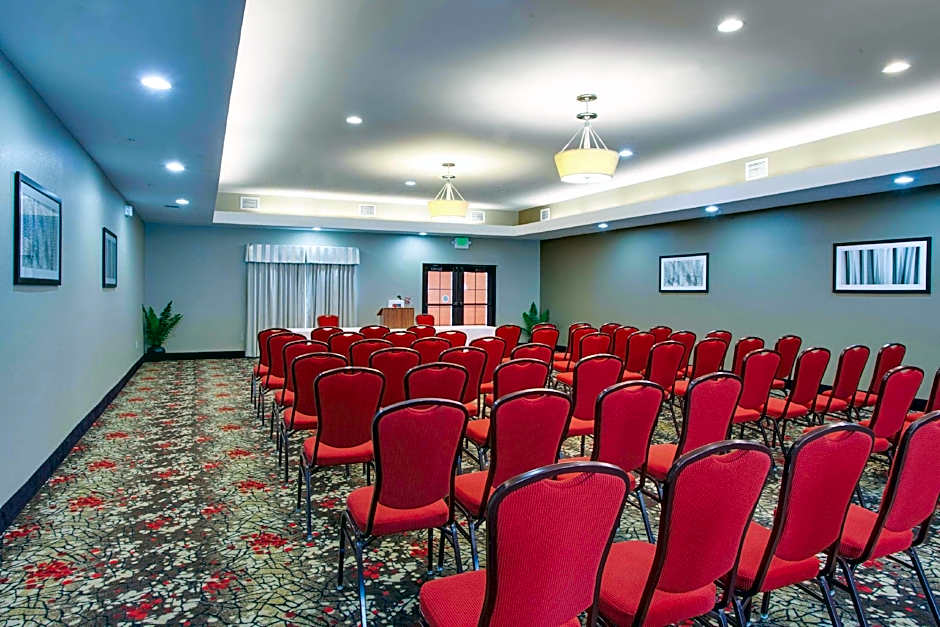 La Quinta Inn & Suites by Wyndham Verona