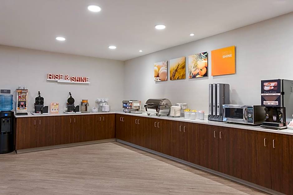 MainStay Suites