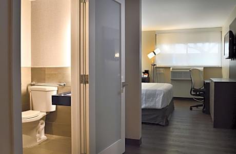 King Room with Mobility Accessible Roll-In Shower