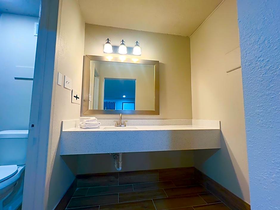 ECONOMY INN AND SUITES