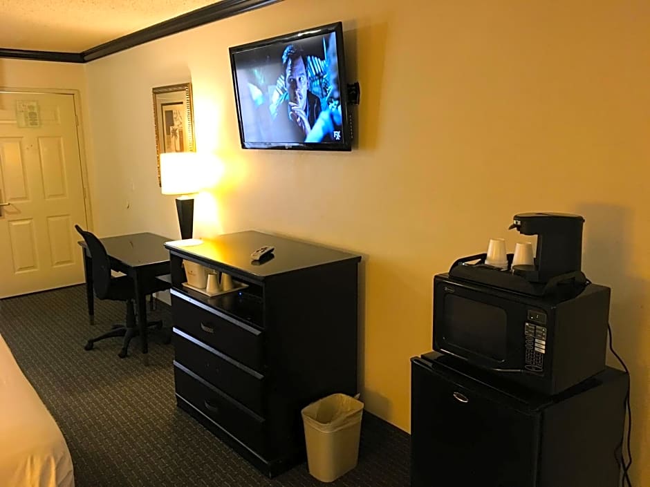 Ramada by Wyndham Ontario