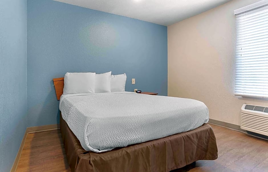 Extended Stay America Select Suites - Montgomery