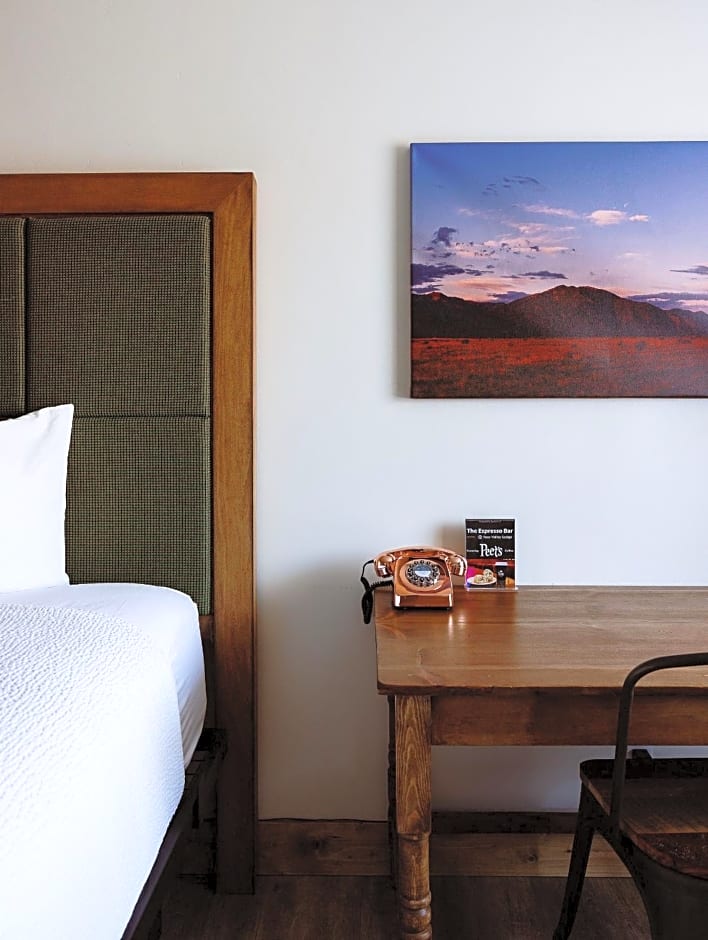 Taos Valley Lodge